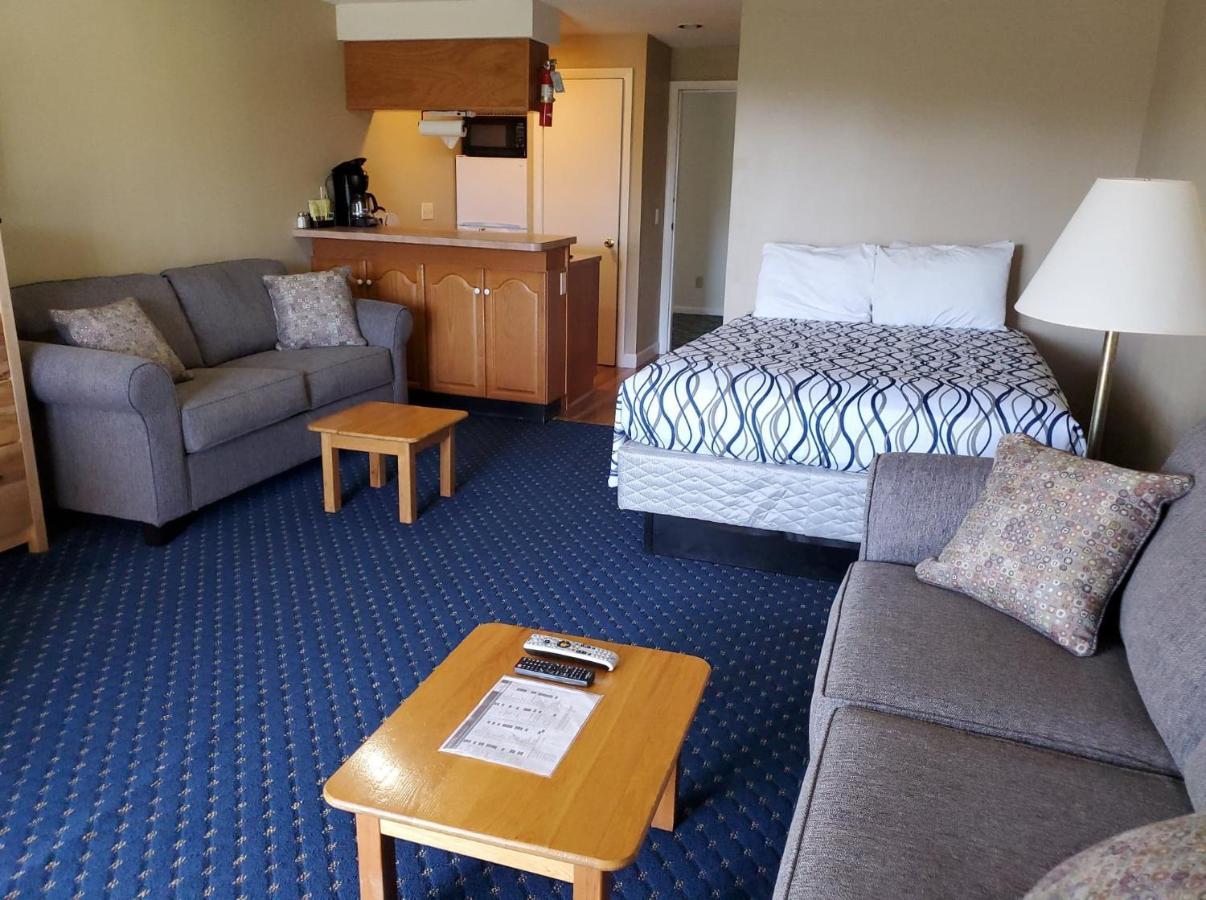 Windrifter Resort Улфборо Екстериор снимка